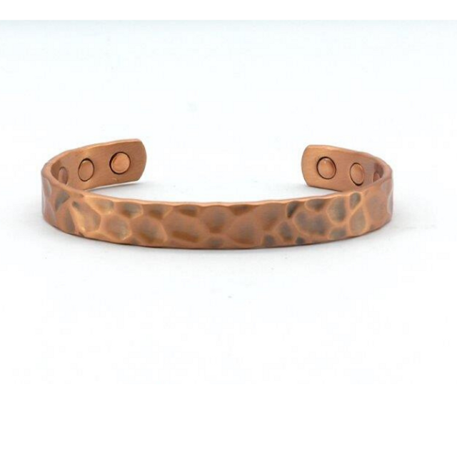 Magnetic Bracelet Beaten Design