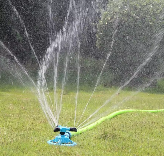 Compact 360 degree sprinkler