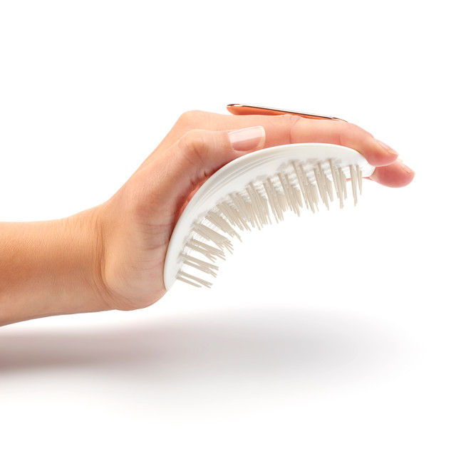 Manta Hair Brush