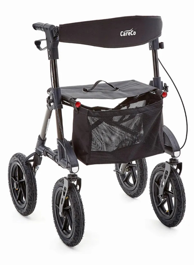 Traxion Outdoor Rollator