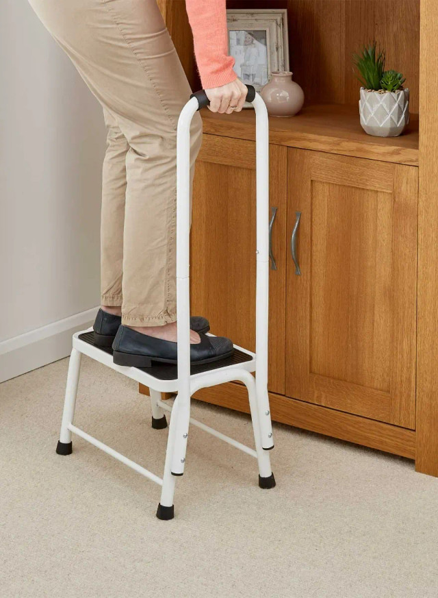 Safety Stool with Handle